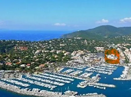 Spacious Sea View Apartment With Parking - Air Conditioning Cavalaire-sur-Mer