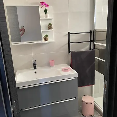Spacious Sea View Apartment With Parking - Air Conditioning Apartamento Cavalaire-sur-Mer