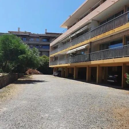 Apartamento Spacious Sea View Apartment With Parking - Air Conditioning