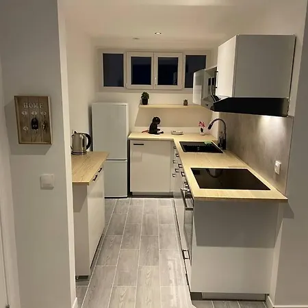 Spacious Marina & View Apartman *