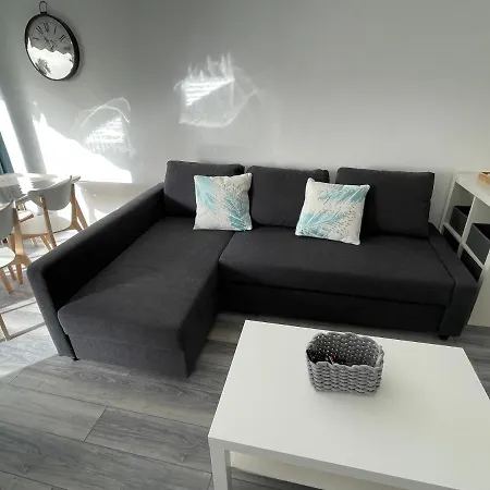 Appartement Spacious Sea View Apartment With Parking - Air Conditioning *